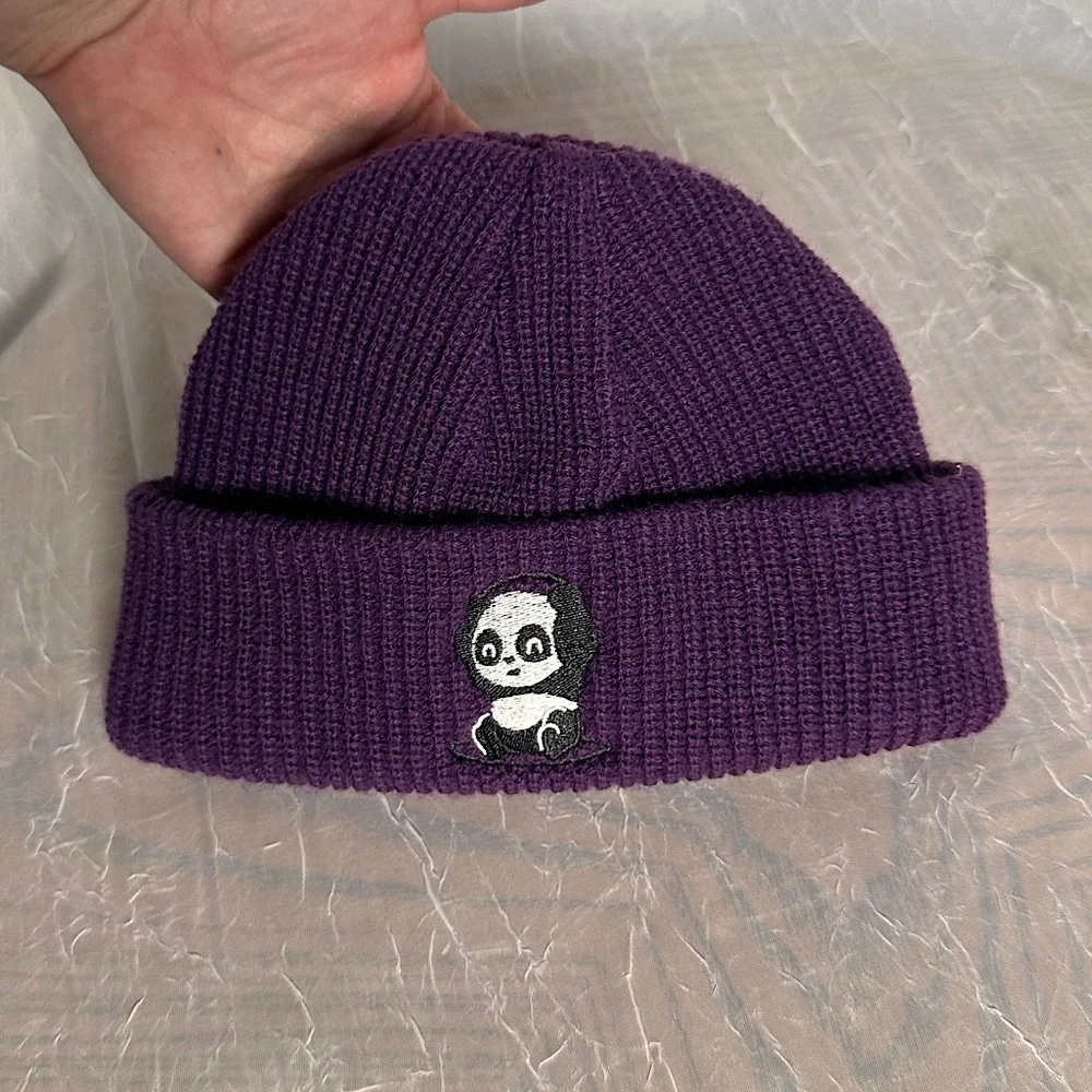 3/$20 💥 Kids‎ Panda Patch Purple Beanie Hat NWOT